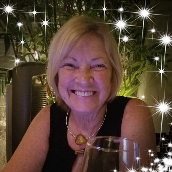 Meet your Posher, Phyllis - Picture 1 of 1